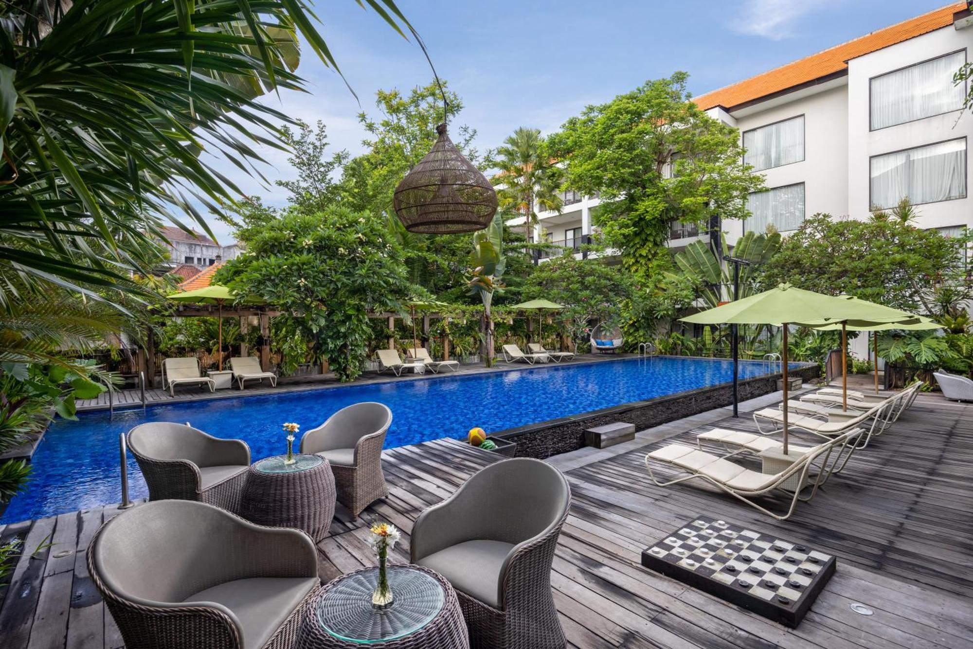 Hotel Taksu 4*